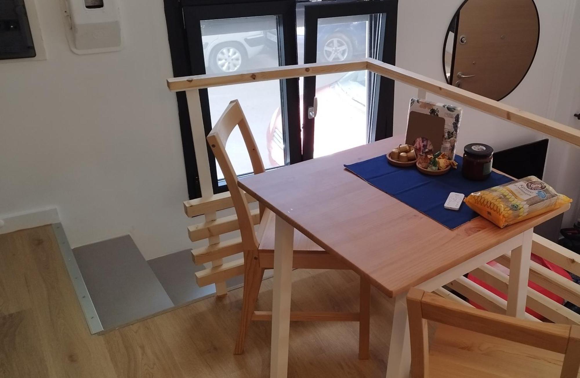 Lovely With Loft Bed